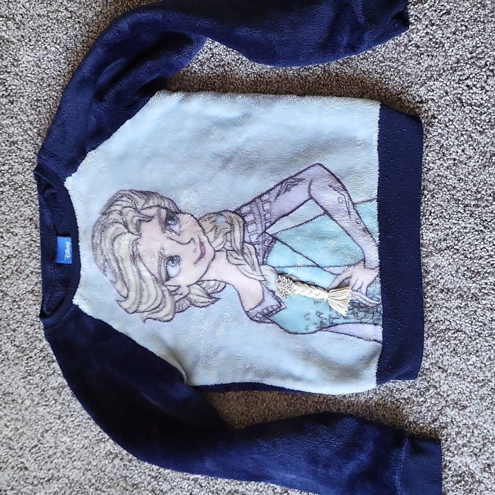 Fuzzy elsa sweater